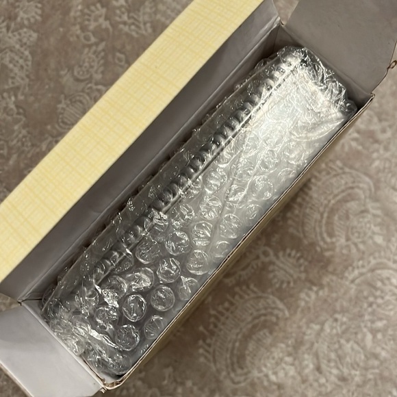 Brand New Lenox Everyday Soirée Wine Beverage Napkin Box Holder Grapes - Picture 13 of 14